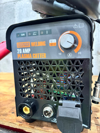 Cortadora de Plasma Chicago Electric 20 AMP