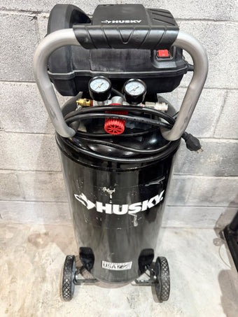 COMPRESOR HUSKY 20 GALONES