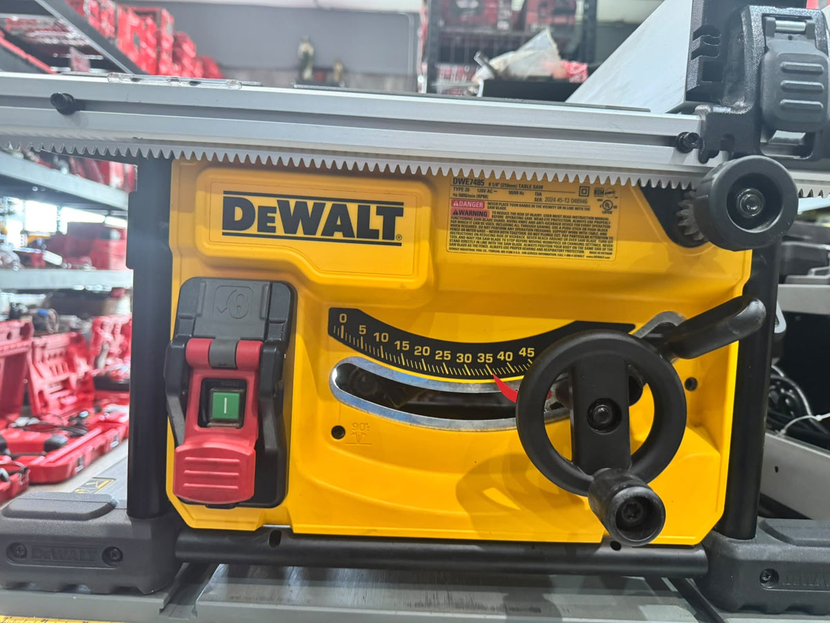 SIERRA DE MESA DEWALT 8 1/4” – DWE7485