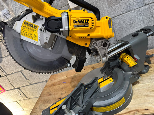 SIERRA INGLETEADORA DESLIZANTE DEWALT FLEXVOLT 60V – BRUSHLES