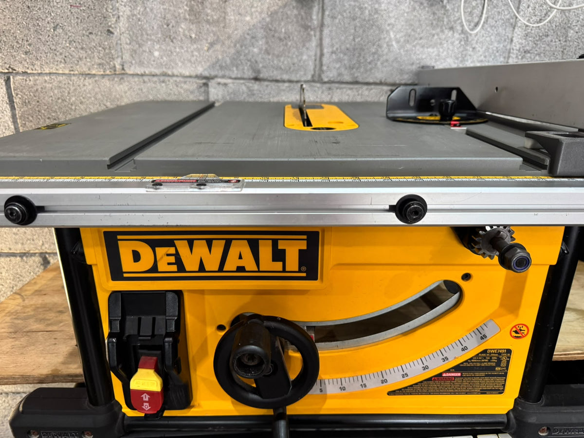 SIERRA DE MESA DEWALT 10” – DWE7491