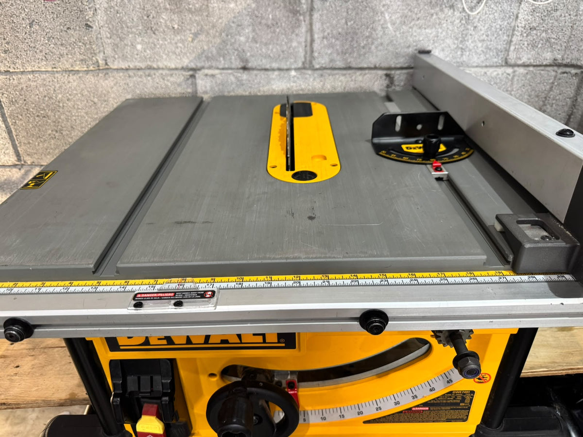 SIERRA DE MESA DEWALT 10” – DWE7491
