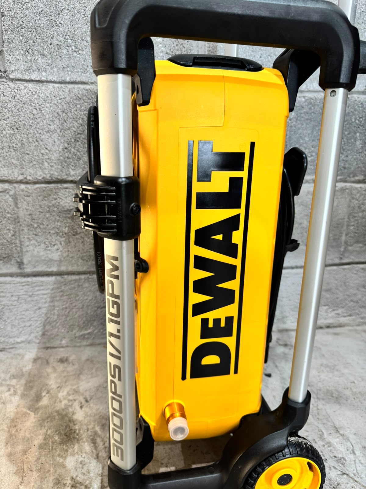 HIDROLAVADORA DEWALT 3000 PSI